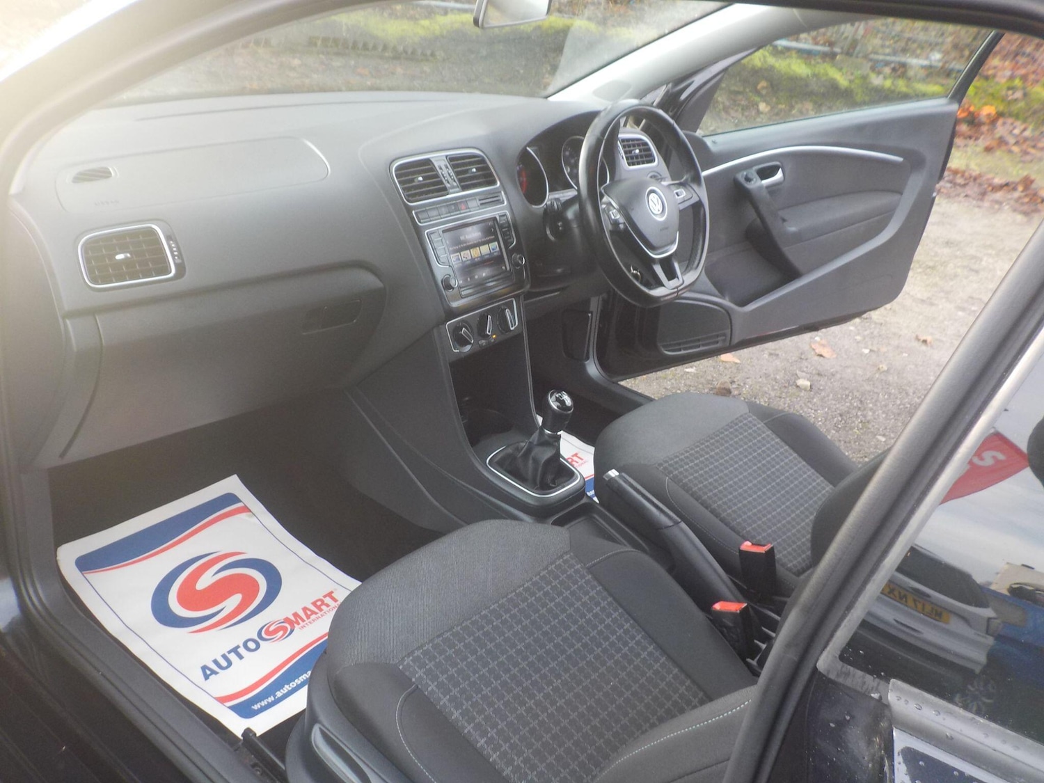 Used Volkswagen Polo 2015 for sale - 76965298: Photo 11