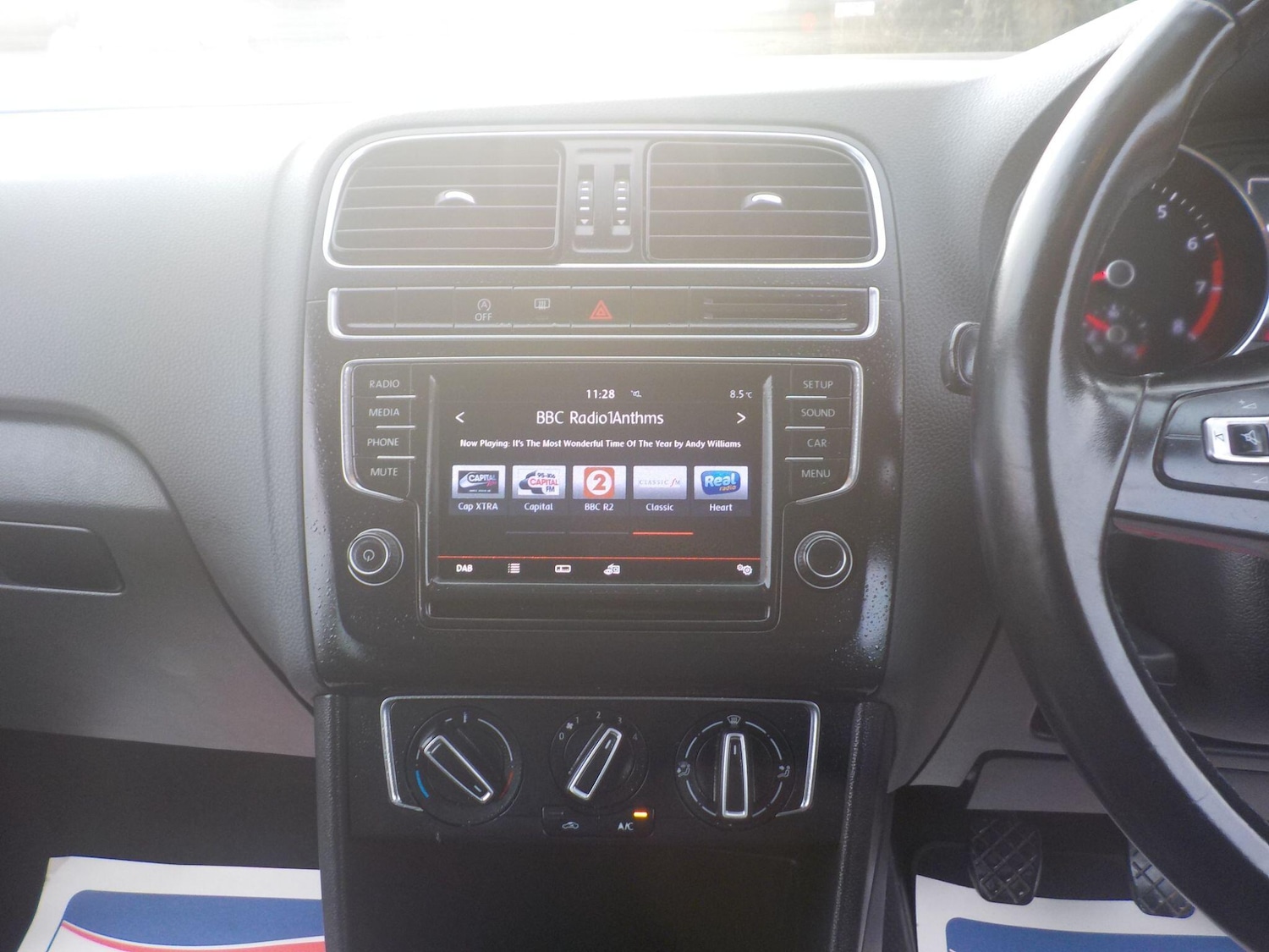 Used Volkswagen Polo 2015 for sale - 76965298: Photo 13