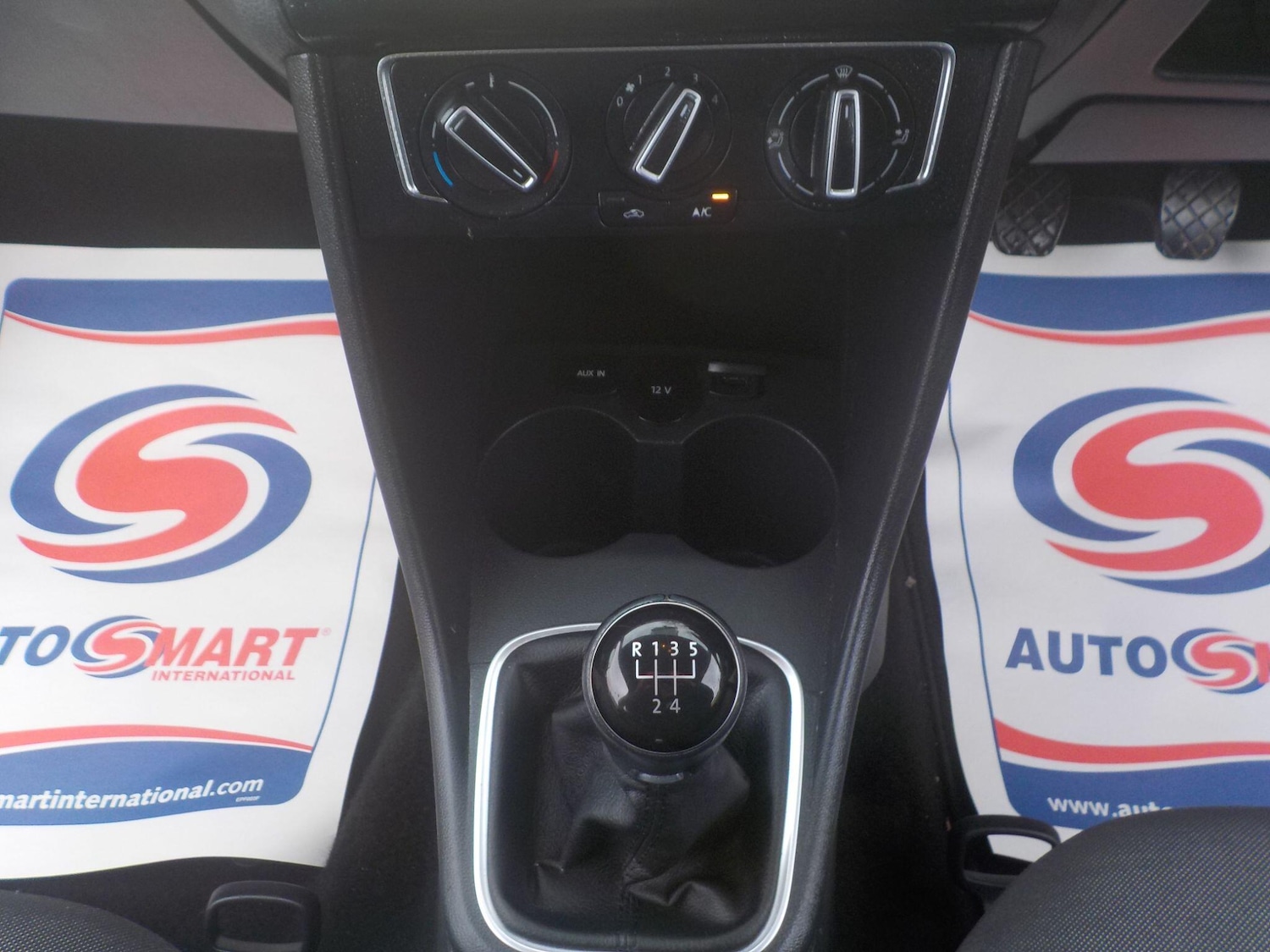 Used Volkswagen Polo 2015 for sale - 76965298: Photo 16