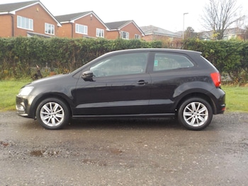 Used Volkswagen Polo 2015 for sale - 76965298: Photo
