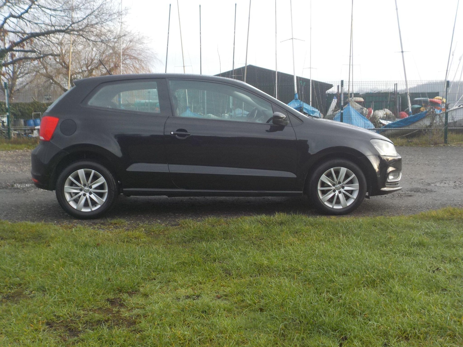 Used Volkswagen Polo 2015 for sale - 76965298: Photo 6