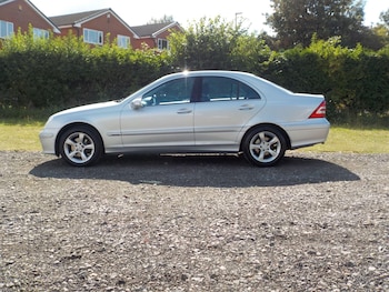 Used Mercedes-Benz C Class 2005 for sale - 79452974: Photo