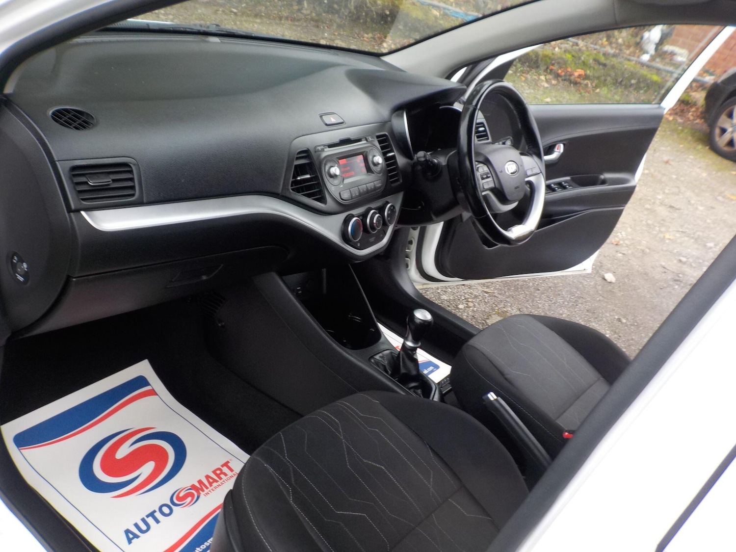 Used Kia Picanto 2016 for sale - 76992612: Photo 11