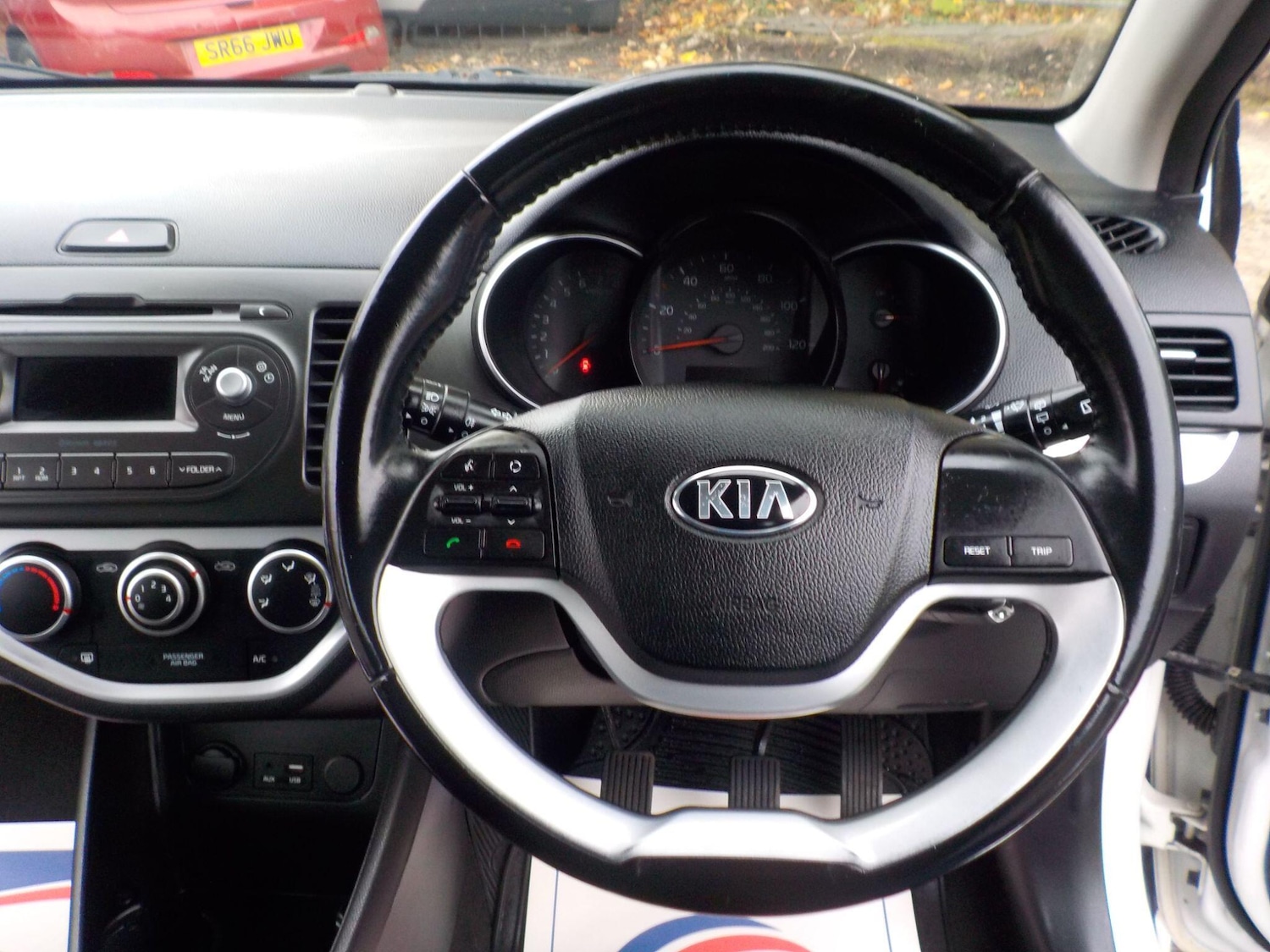 Used Kia Picanto 2016 for sale - 76992612: Photo 14