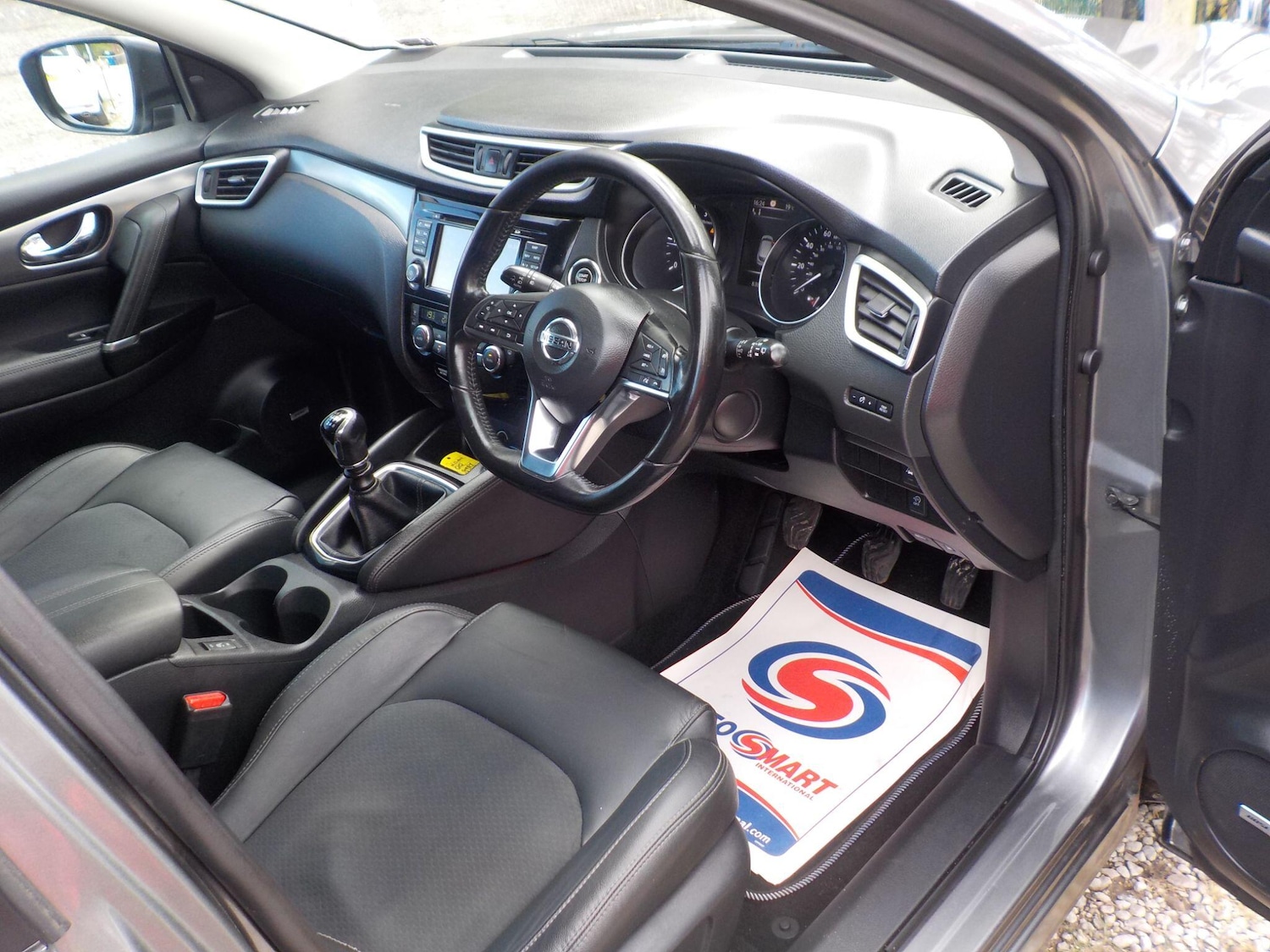 Used Nissan Qashqai 2017 for sale - 76457017: Photo 10