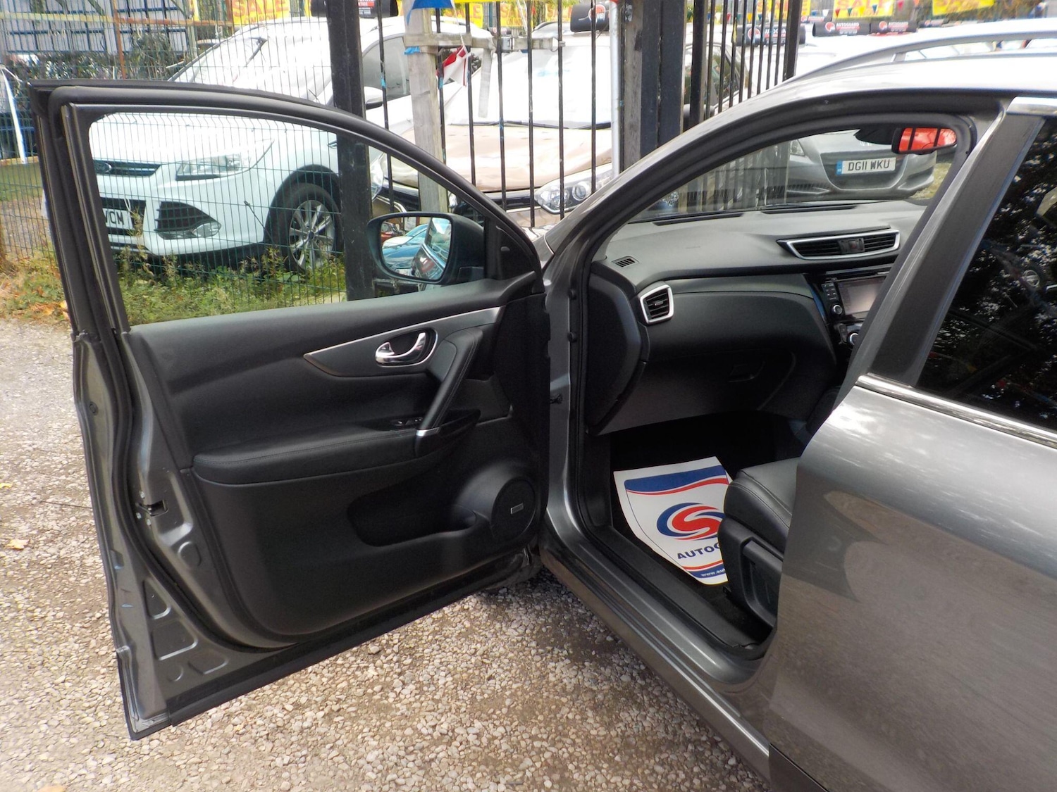 Used Nissan Qashqai 2017 for sale - 76457017: Photo 32