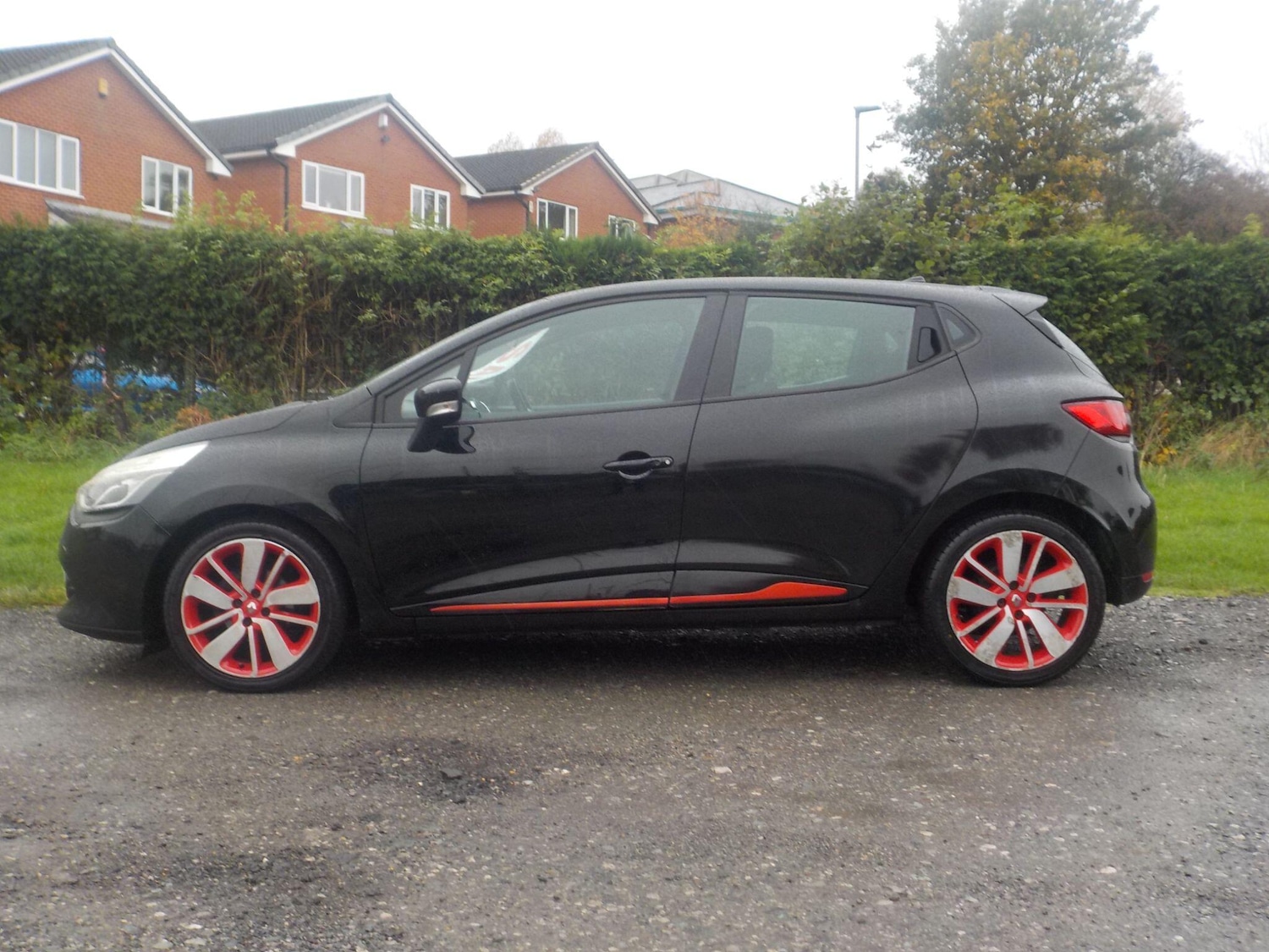 Used Renault Clio 2013 for sale - 76424305: Photo 2