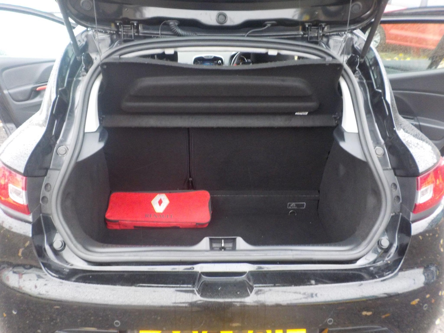 Used Renault Clio 2013 for sale - 76424305: Photo 22