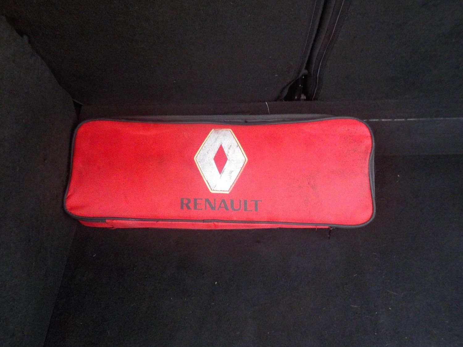 Used Renault Clio 2013 for sale - 76424305: Photo 23