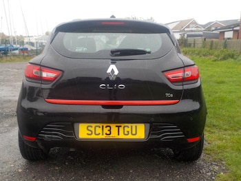 Used Renault Clio 2013 for sale - 76424305: Photo