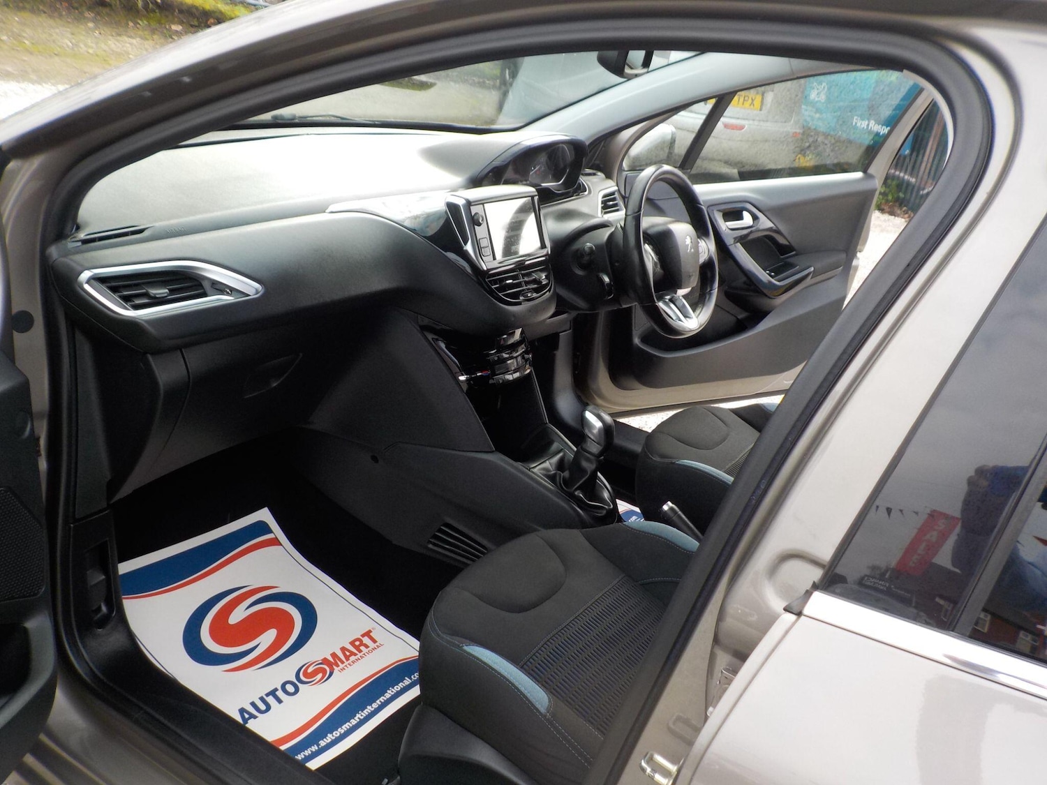 Used Peugeot 208 for sale - 77769430: Photo 11