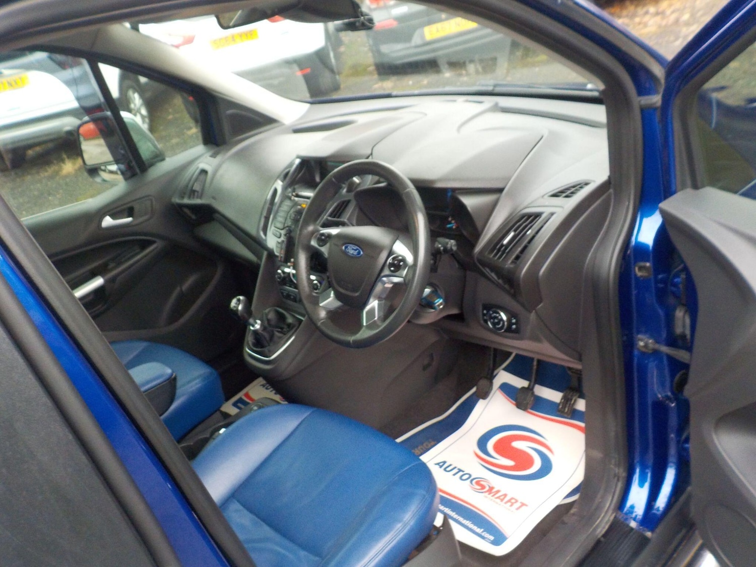 Used Ford Tourneo Connect 2015 for sale - 77155449: Photo 10