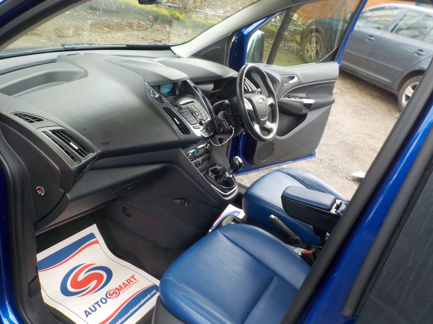 Used Ford Tourneo Connect 2015 for sale - 77155449: Photo 11