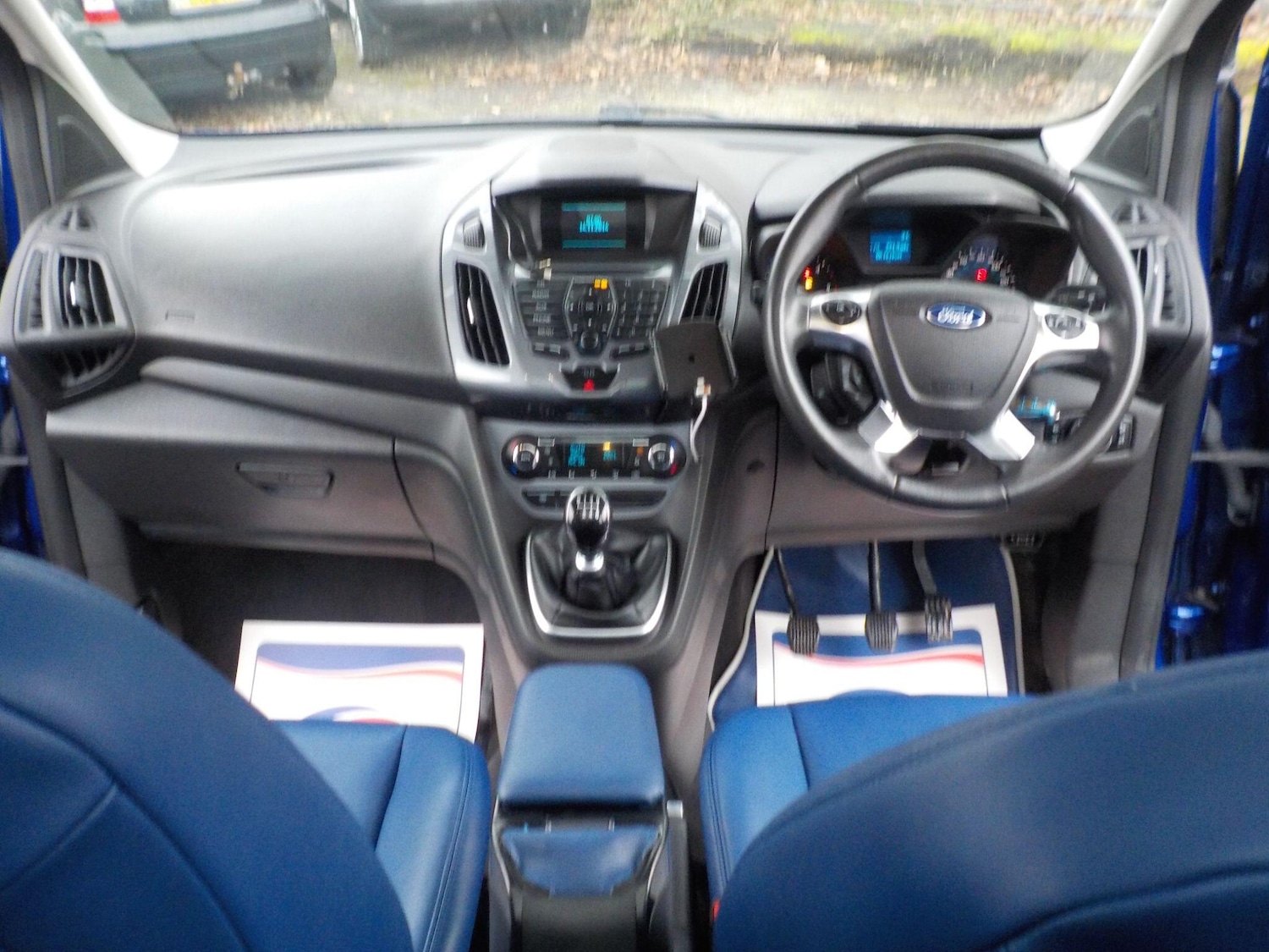Used Ford Tourneo Connect 2015 for sale - 77155449: Photo 12
