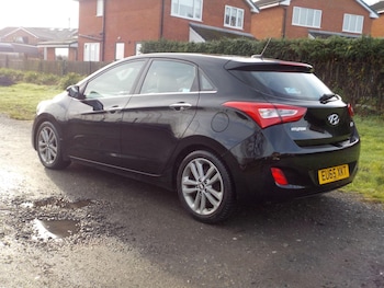 Used Hyundai i30 2015 for sale - 76965463: Photo