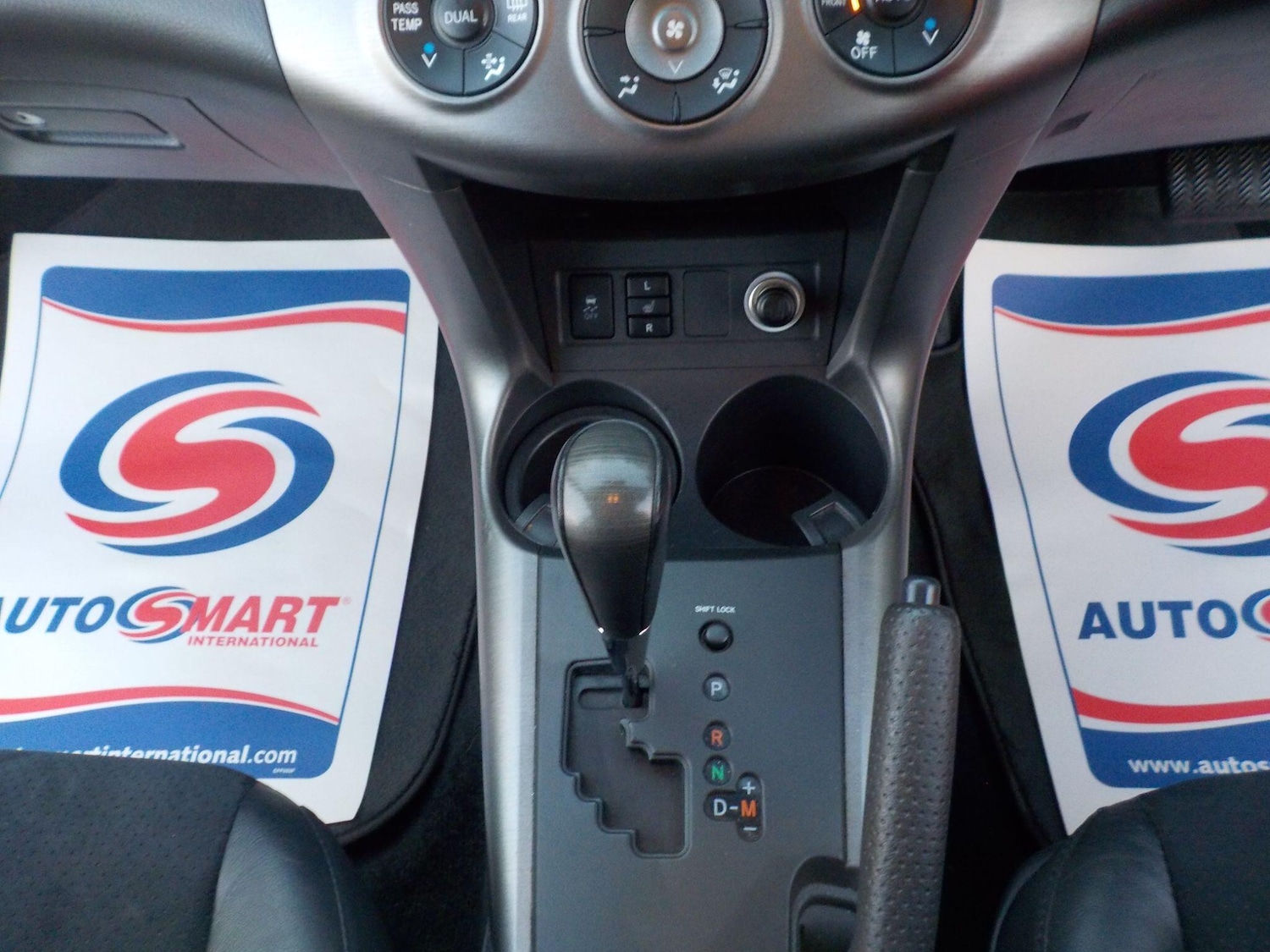 Used Toyota RAV4 2012 for sale - 76786615: Photo 14