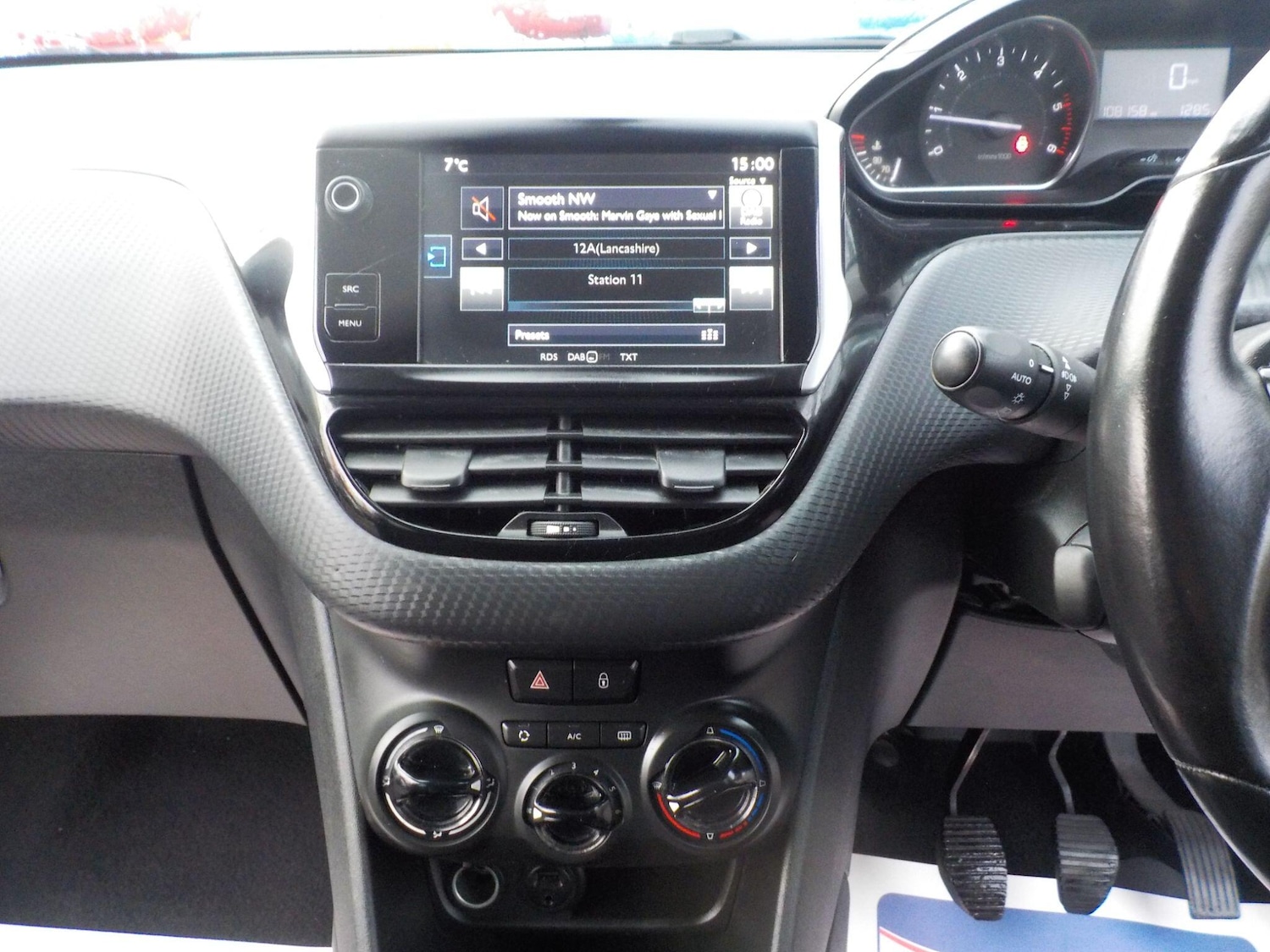 Used Peugeot 208 2015 for sale - 77400665: Photo 13