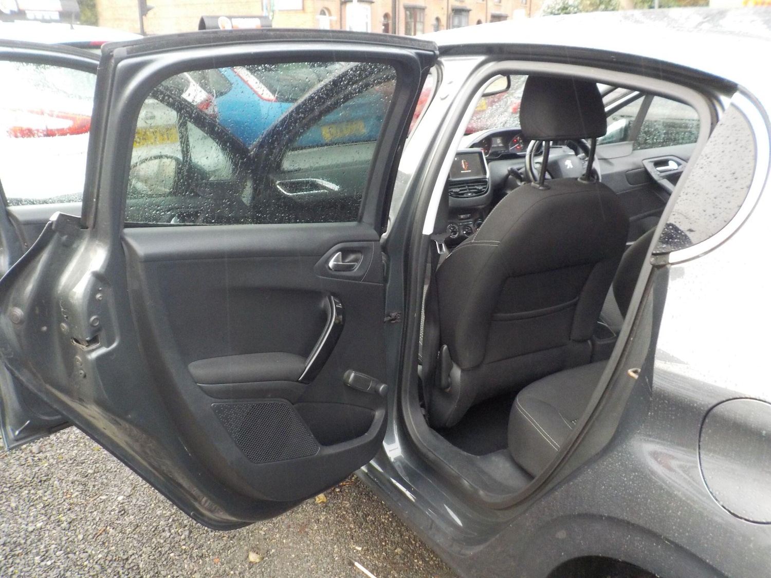 Used Peugeot 208 2015 for sale - 77400665: Photo 23