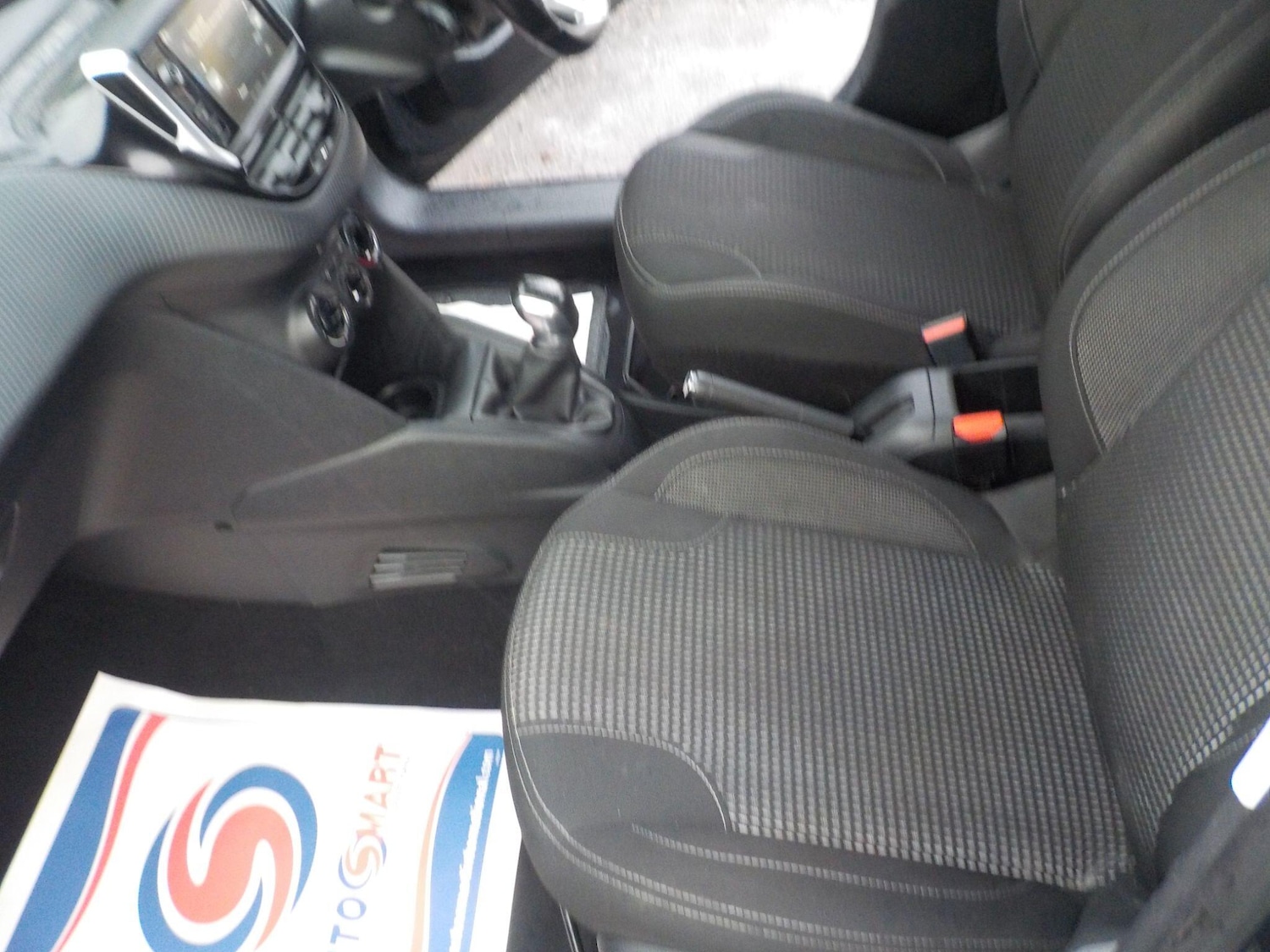 Used Peugeot 208 2015 for sale - 77400665: Photo 26