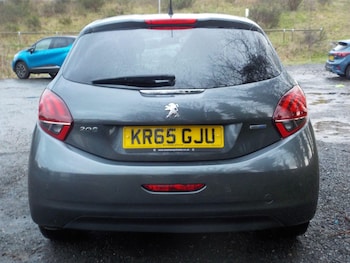 Used Peugeot 208 2015 for sale - 77400665: Photo