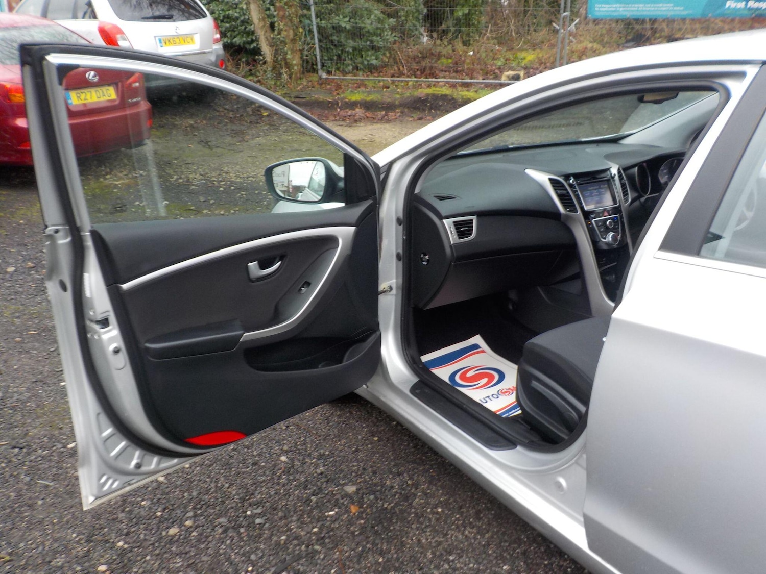 Used Hyundai i30 2015 for sale - 77351992: Photo 27