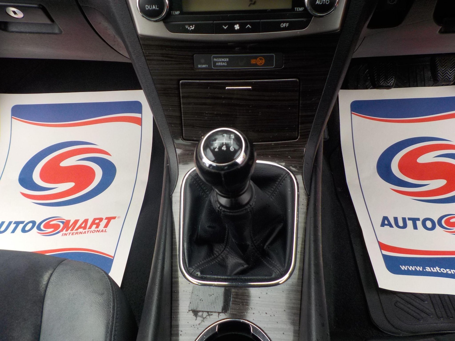 Used Toyota Avensis 2013 for sale - 76995062: Photo 15