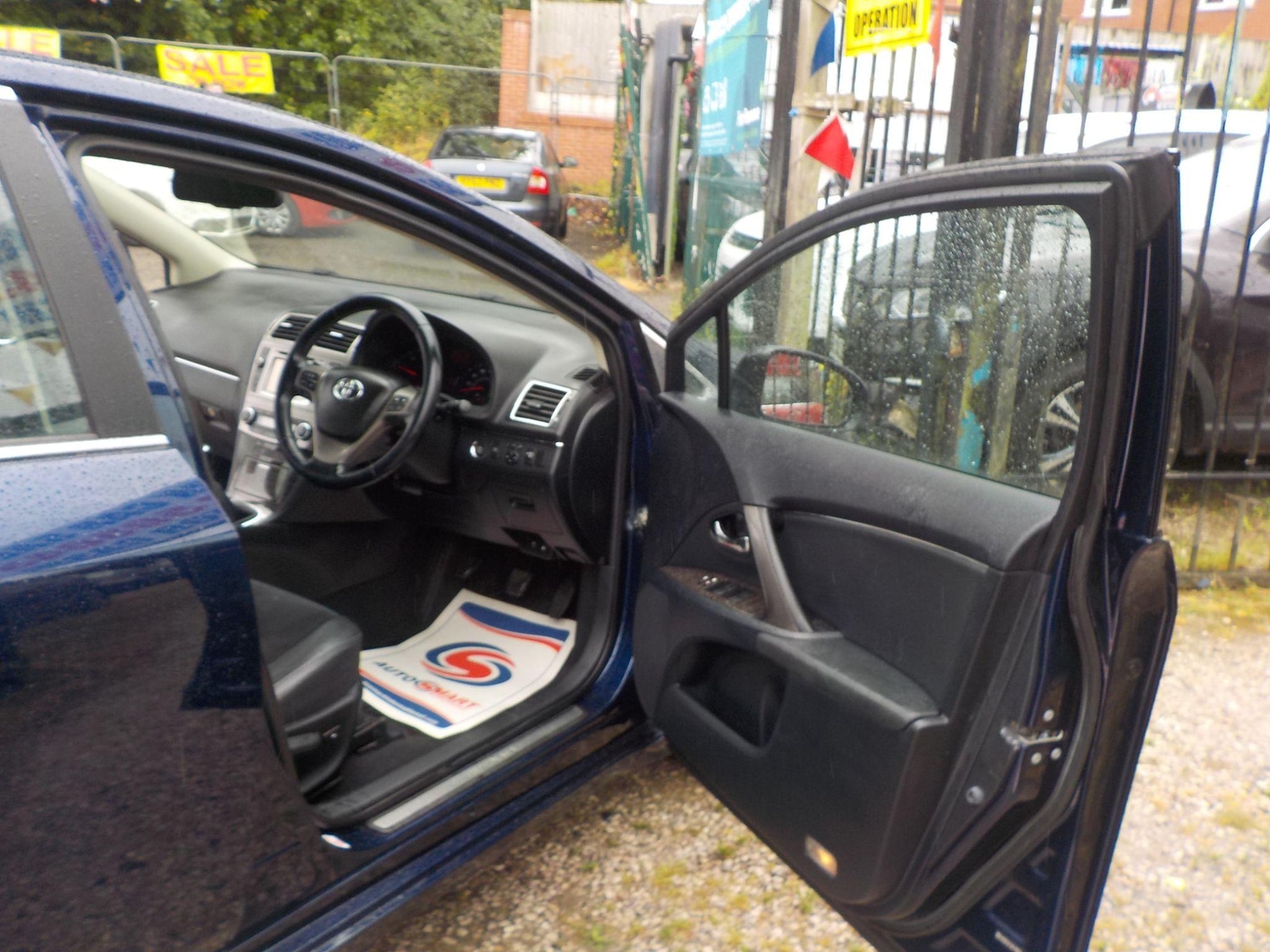 Used Toyota Avensis 2013 for sale - 76995062: Photo 18