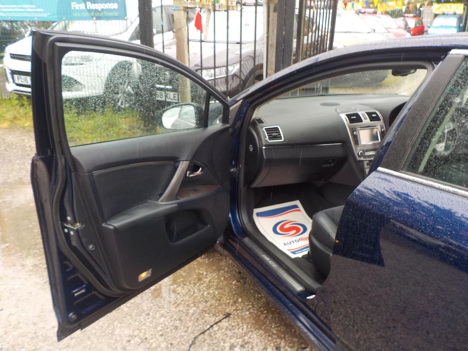 Used Toyota Avensis 2013 for sale - 76995062: Photo 26