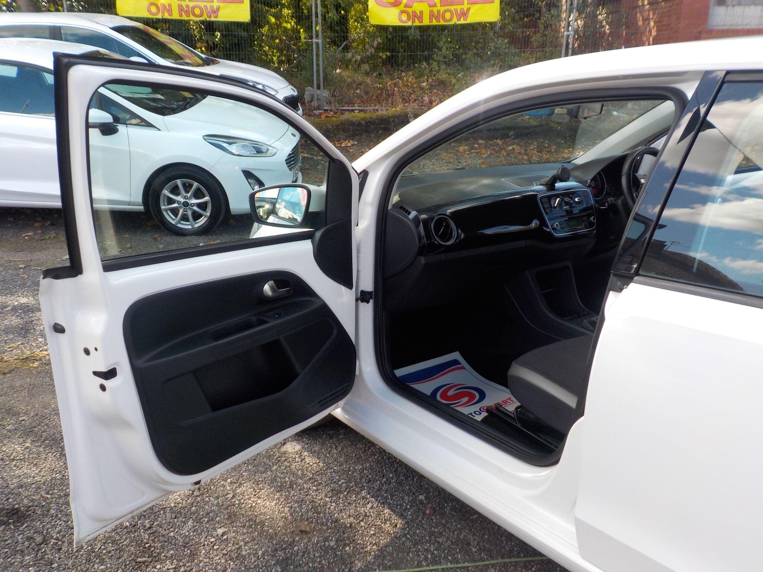 Used Volkswagen up! 2012 for sale - 76072294: Photo 27