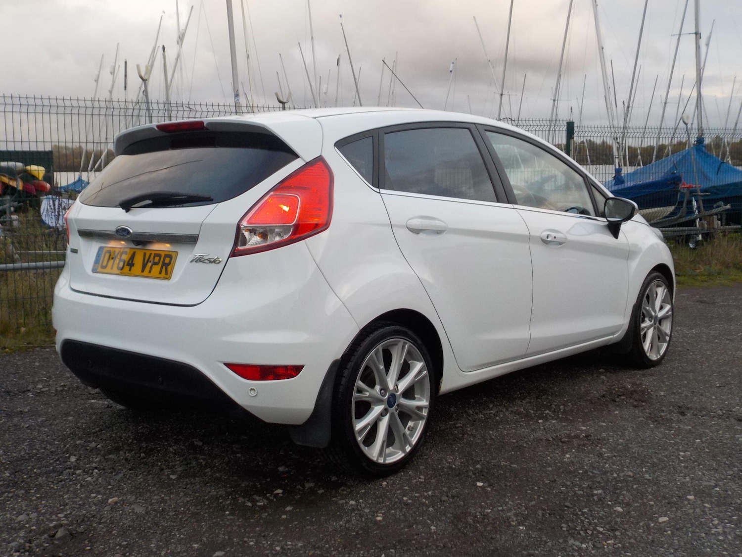 Used Ford Fiesta 2014 for sale - 76498919: Photo 5