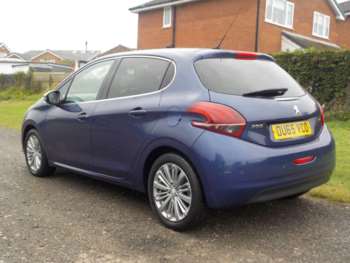 Used Peugeot 208 2015 for sale - 74433462: Photo