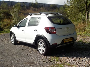 Used Dacia Sandero Stepway 2015 for sale - 79750917: Photo