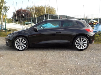Used Volkswagen Scirocco 2011 for sale - 76121338: Photo 2