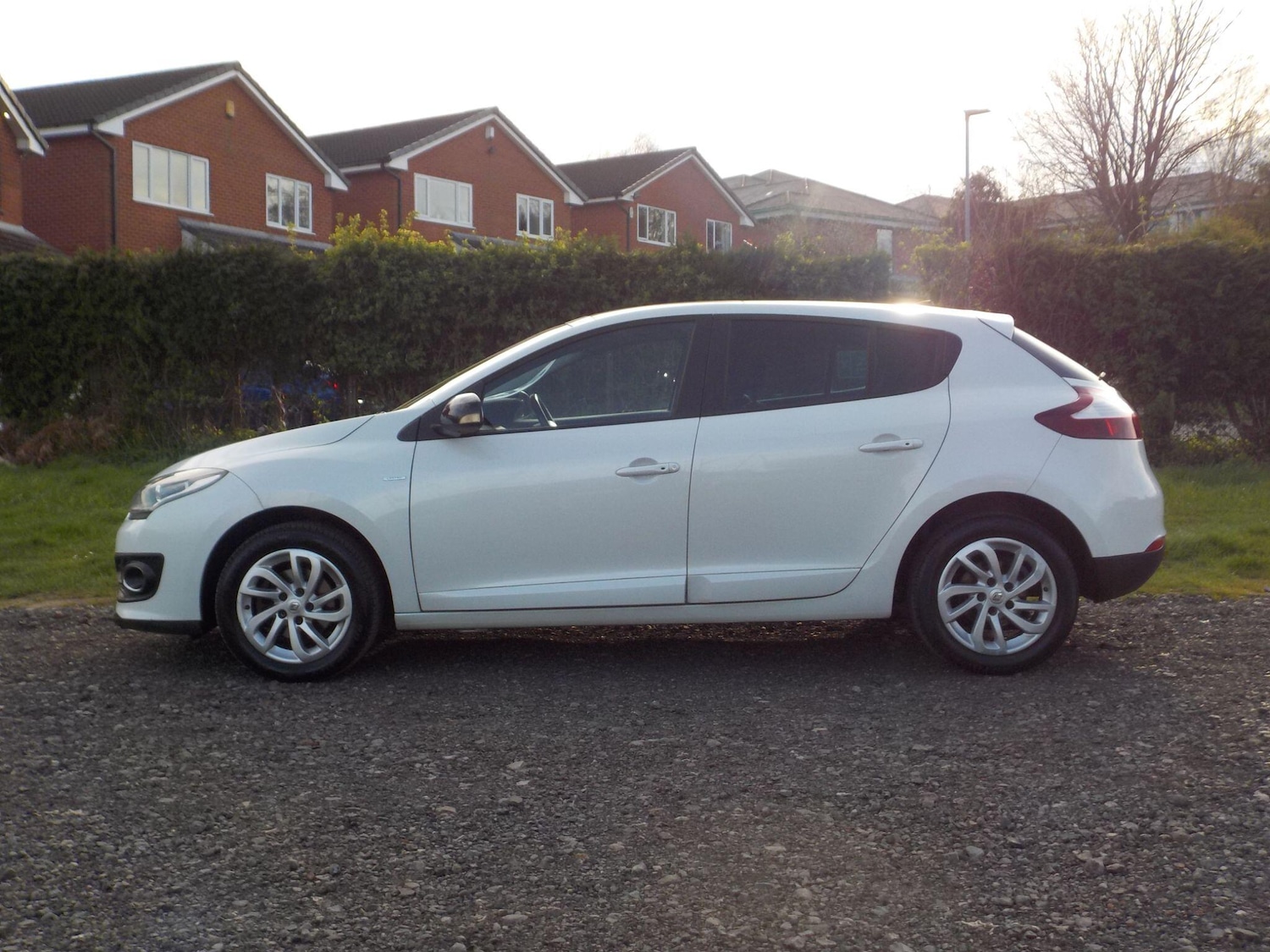Used Renault Megane 2015 for sale - 78157704: Photo 2