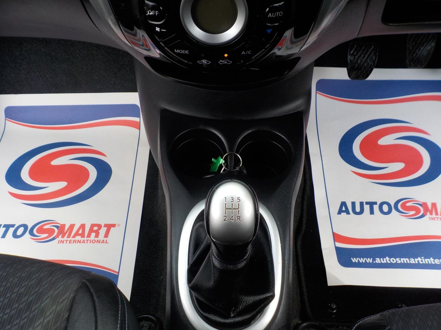 Used Nissan Note 2014 for sale - 76689540: Photo 18