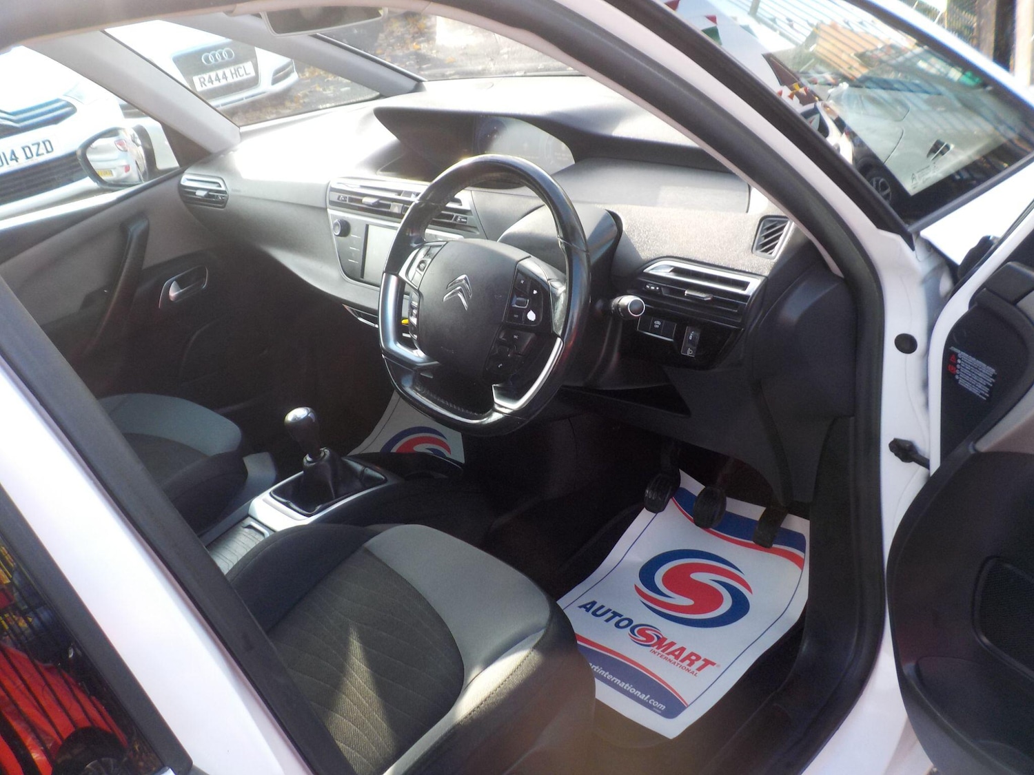 Used Citroen C4 Picasso 2014 for sale - 76498765: Photo 10