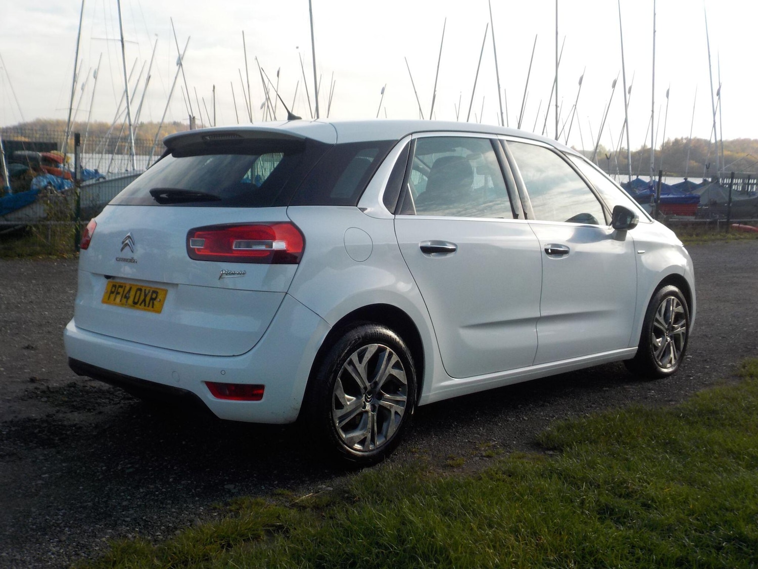 Used Citroen C4 Picasso 2014 for sale - 76498765: Photo 5