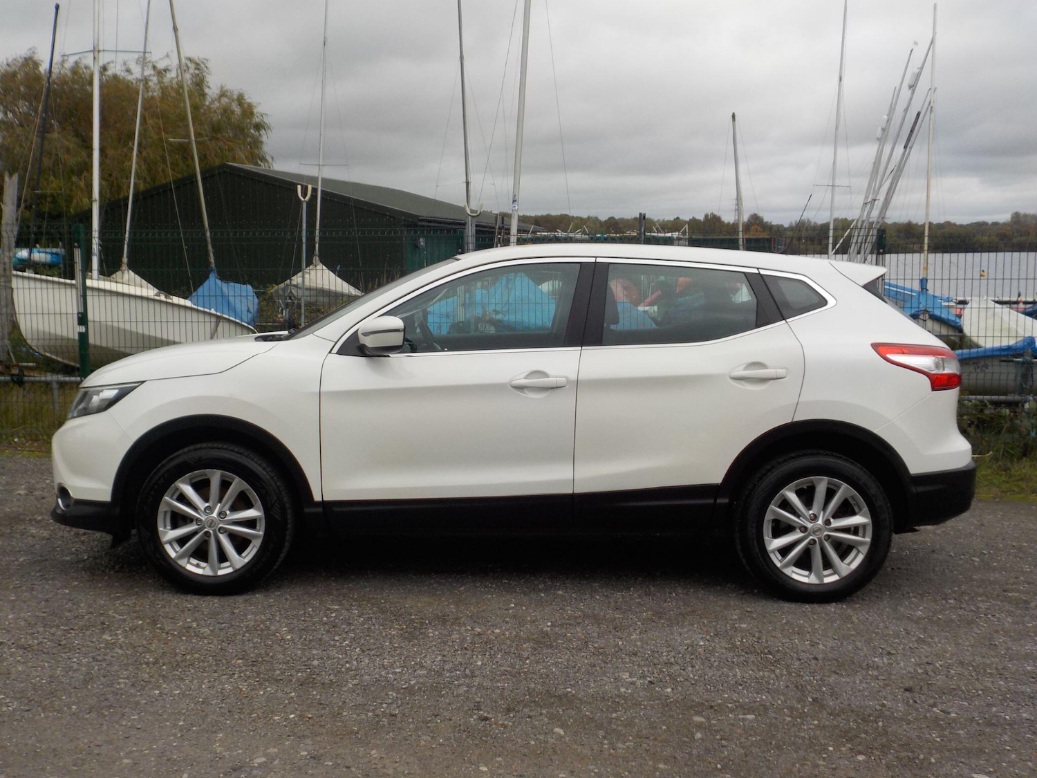 Used Nissan Qashqai 2014 for sale - 76239455: Photo 2
