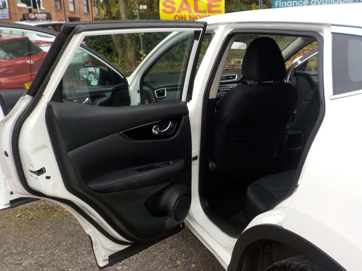 Used Nissan Qashqai 2014 for sale - 76239455: Photo 25