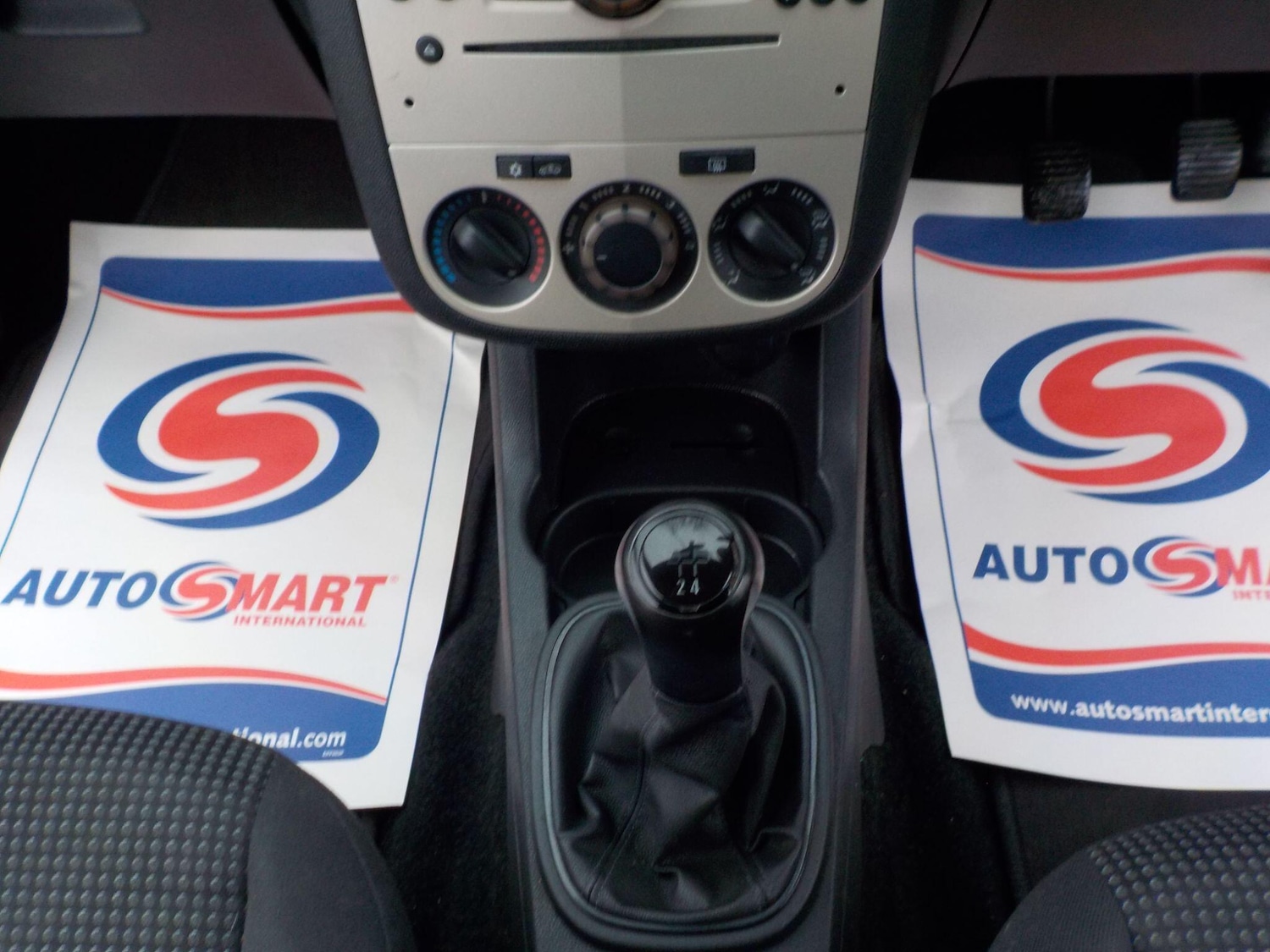 Used Vauxhall Corsa 2008 for sale - 77155683: Photo 15