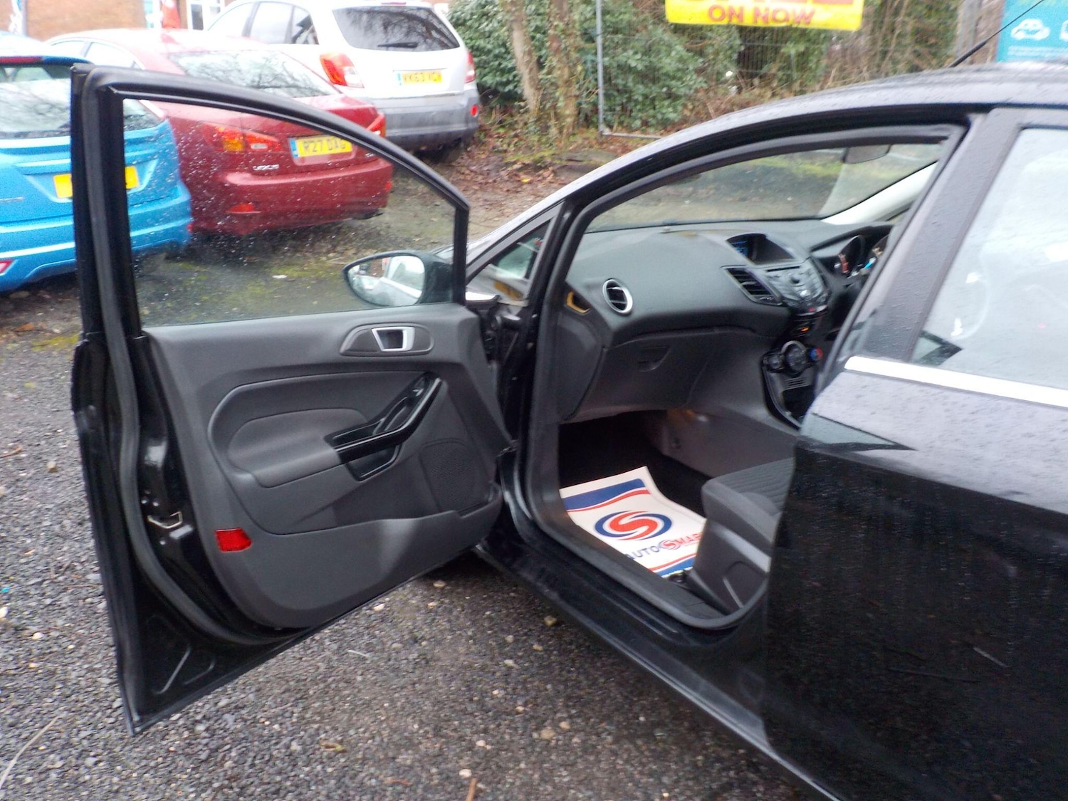 Used Ford Fiesta 2012 for sale - 77352066: Photo 27