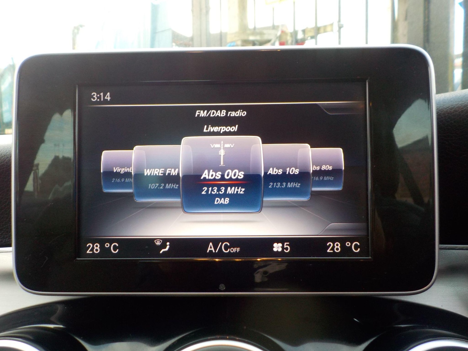 Used Mercedes-Benz C Class 2014 for sale - 77315360: Photo 16