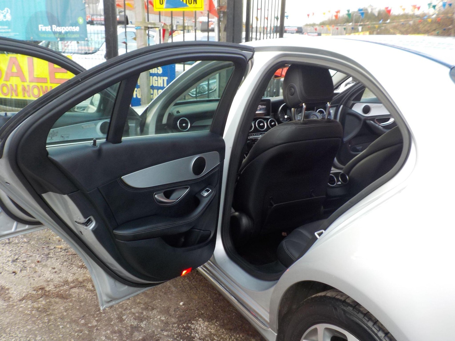 Used Mercedes-Benz C Class 2014 for sale - 77315360: Photo 26