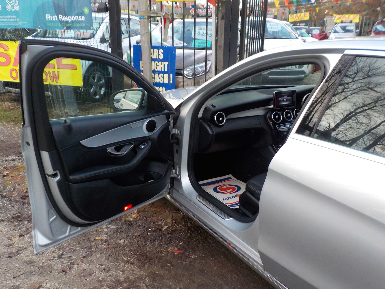 Used Mercedes-Benz C Class 2014 for sale - 77315360: Photo 28