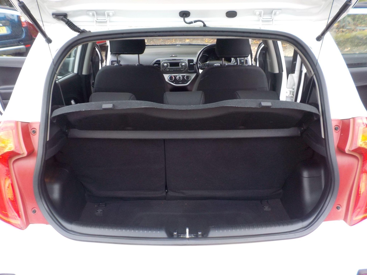 Used Kia Picanto 2016 for sale - 76239608: Photo 21