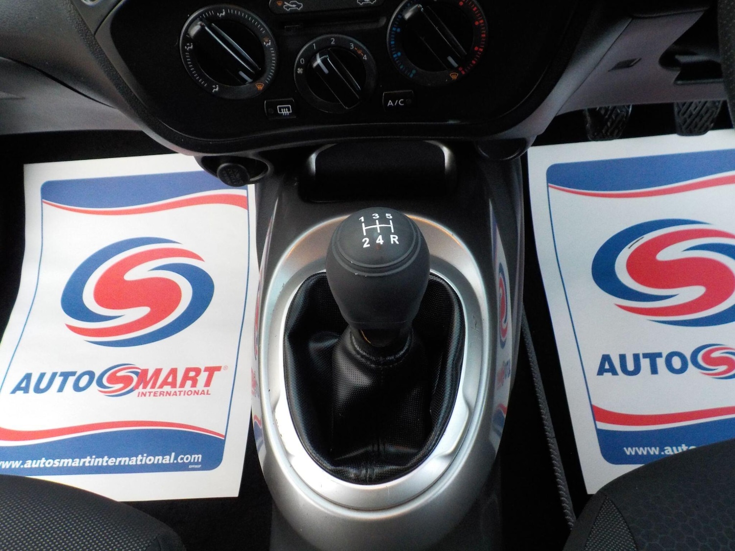 Used Nissan Juke 2011 for sale - 76398760: Photo 15