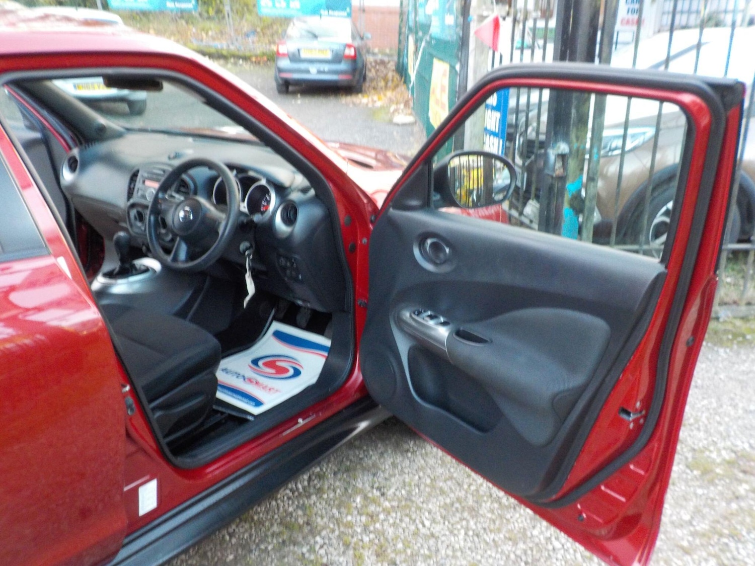 Used Nissan Juke 2011 for sale - 76398760: Photo 17