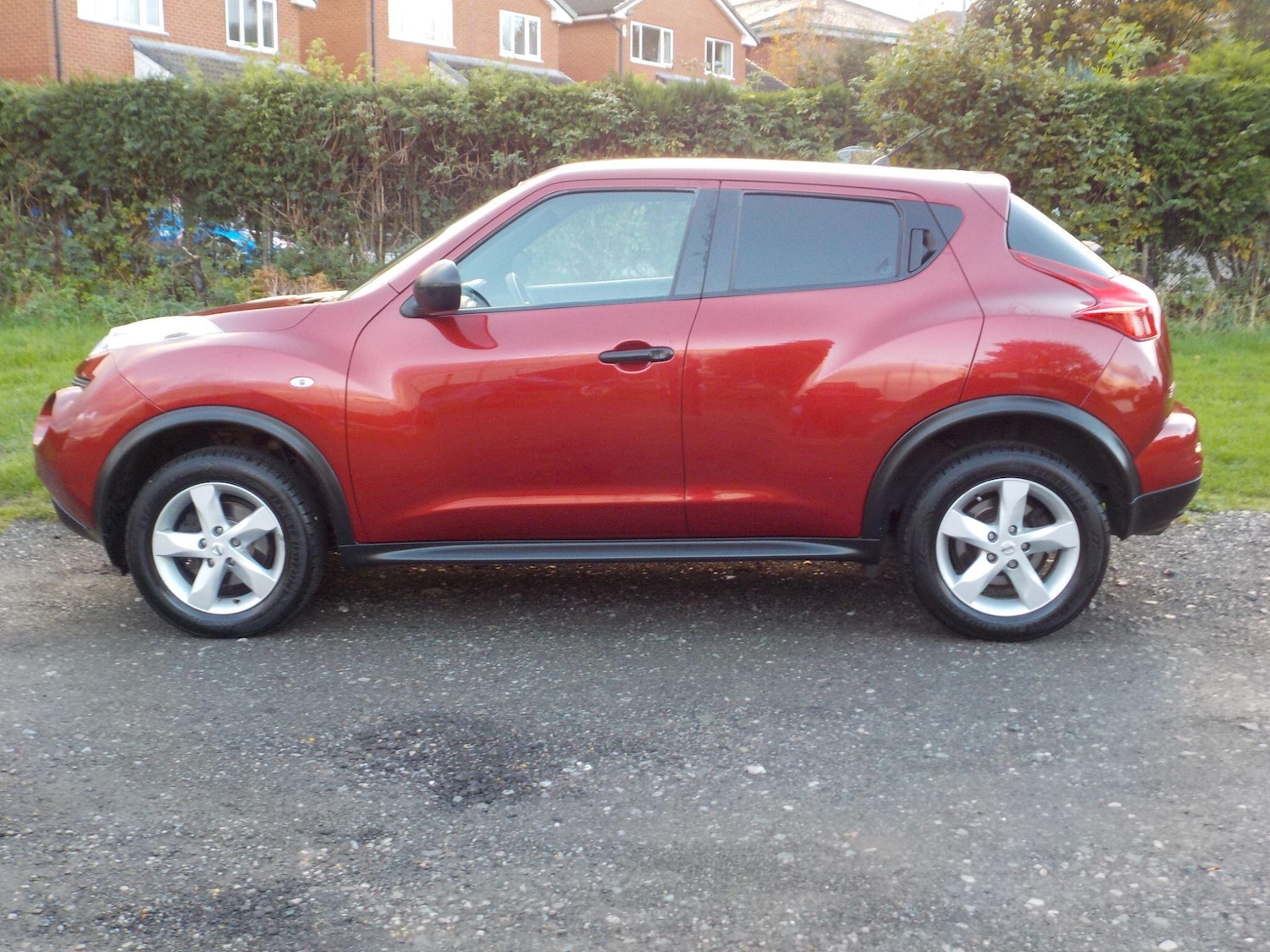 Used Nissan Juke 2011 for sale - 76398760: Photo 2