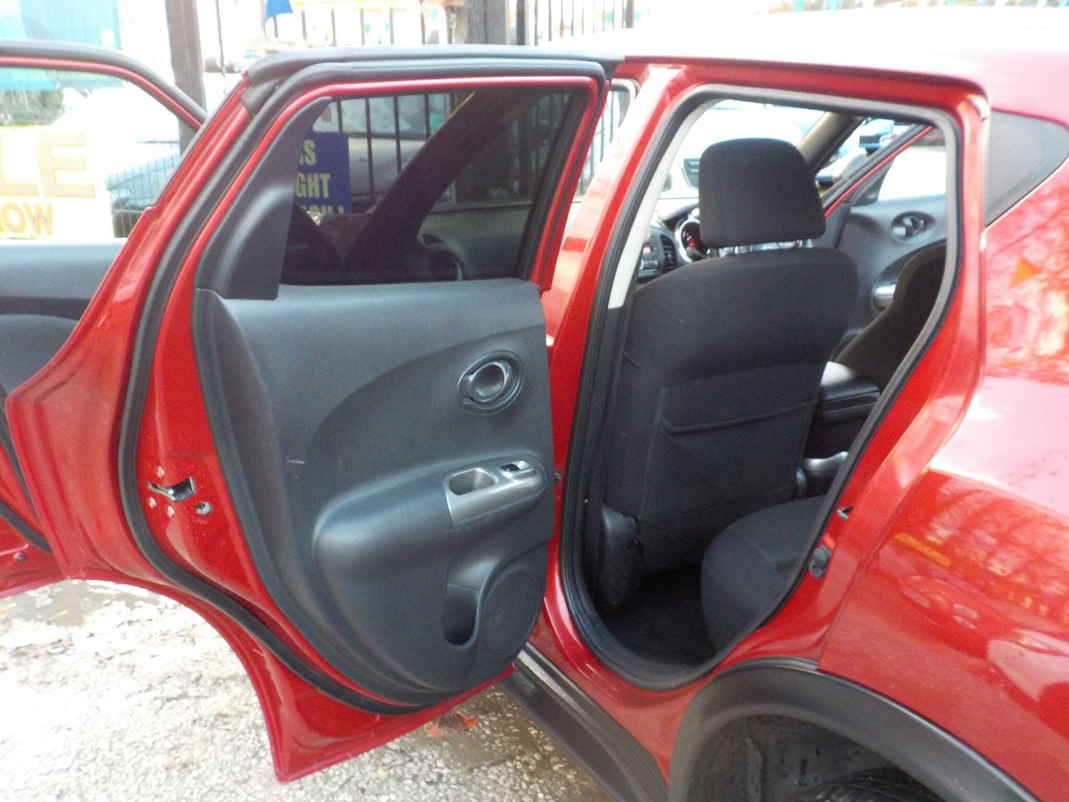 Used Nissan Juke 2011 for sale - 76398760: Photo 24