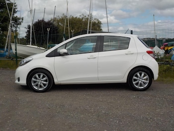Used Toyota Yaris 2012 for sale - 75539819: Photo